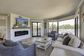 TV connectée, cheminée