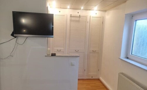 Nice basement apartment with clean room