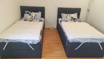 1 Schlafzimmer, Bügeleisen/Bügelbrett, Reisekinderbett, WLAN
