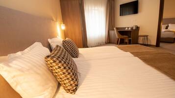 Family Apartment | 2 bedrooms, desk, laptop workspace, free WiFi