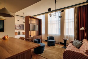 Classic Suite Grand | Hypo-allergenic bedding, in-room safe, soundproofing, iron/ironing board