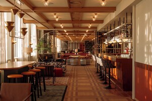 Bar (en la propiedad)