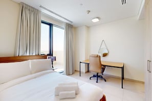 3 quartos, ferros/tábuas de passar roupa, Wi-Fi, roupa de cama