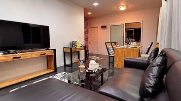 Smart TV, video games, DVD player, books