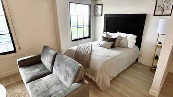 1 bedroom, desk, iron/ironing board, free WiFi