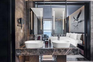 Suite, Ocean View (Red Access) | Bathroom - Radisson RED Danang (Da Nang)