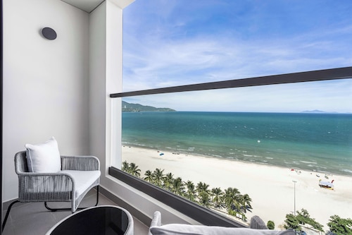 Radisson RED Danang