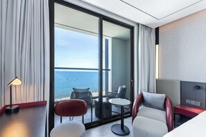 Deluxe Room, Non Smoking, Ocean View - Radisson RED Danang (Da Nang)