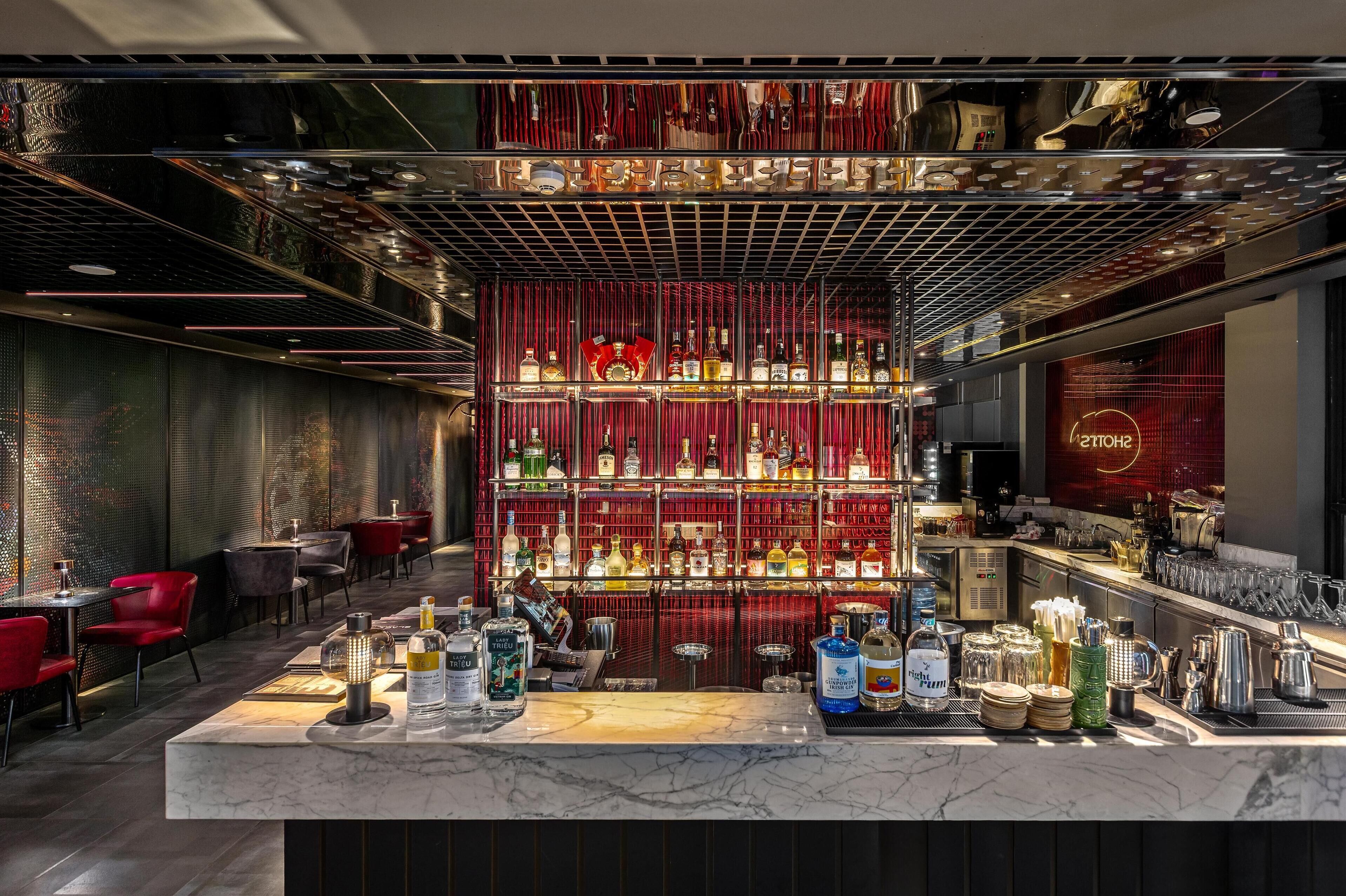 Bar (en la propiedad)
