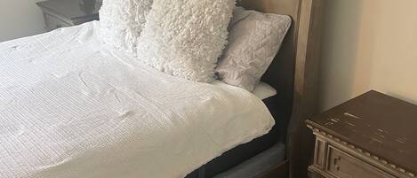 5 habitaciones, wifi y ropa de cama