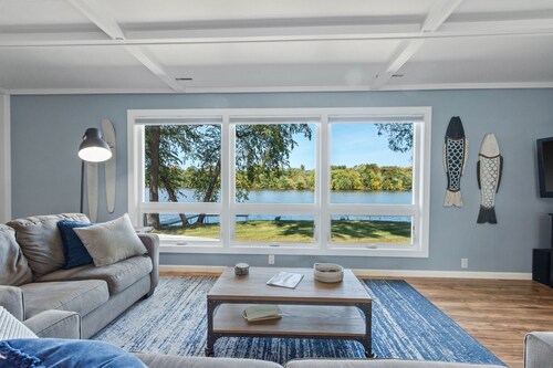 RiverTime: Modern Waterfront w/ Pier & Boat Slip