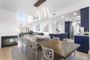 Casa, várias camas (Portside Villas unit 6) | Cozinha privada | Torradeira, toalhas de papel