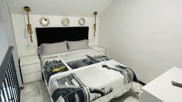 1 habitación, escritorio, tabla de planchar con plancha y wifi
