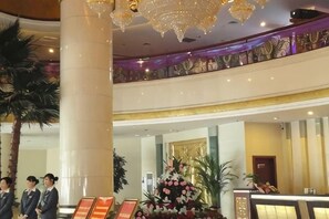 Unclassified image, 4 of 52, button - Yunshuijian Hotel (Jiaozuo)
