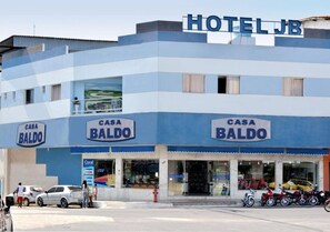 숙박 시설 정면