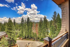 Property grounds - One Village Place 502 - Top-floor Residence (Truckee)