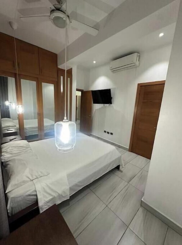 1 bedroom