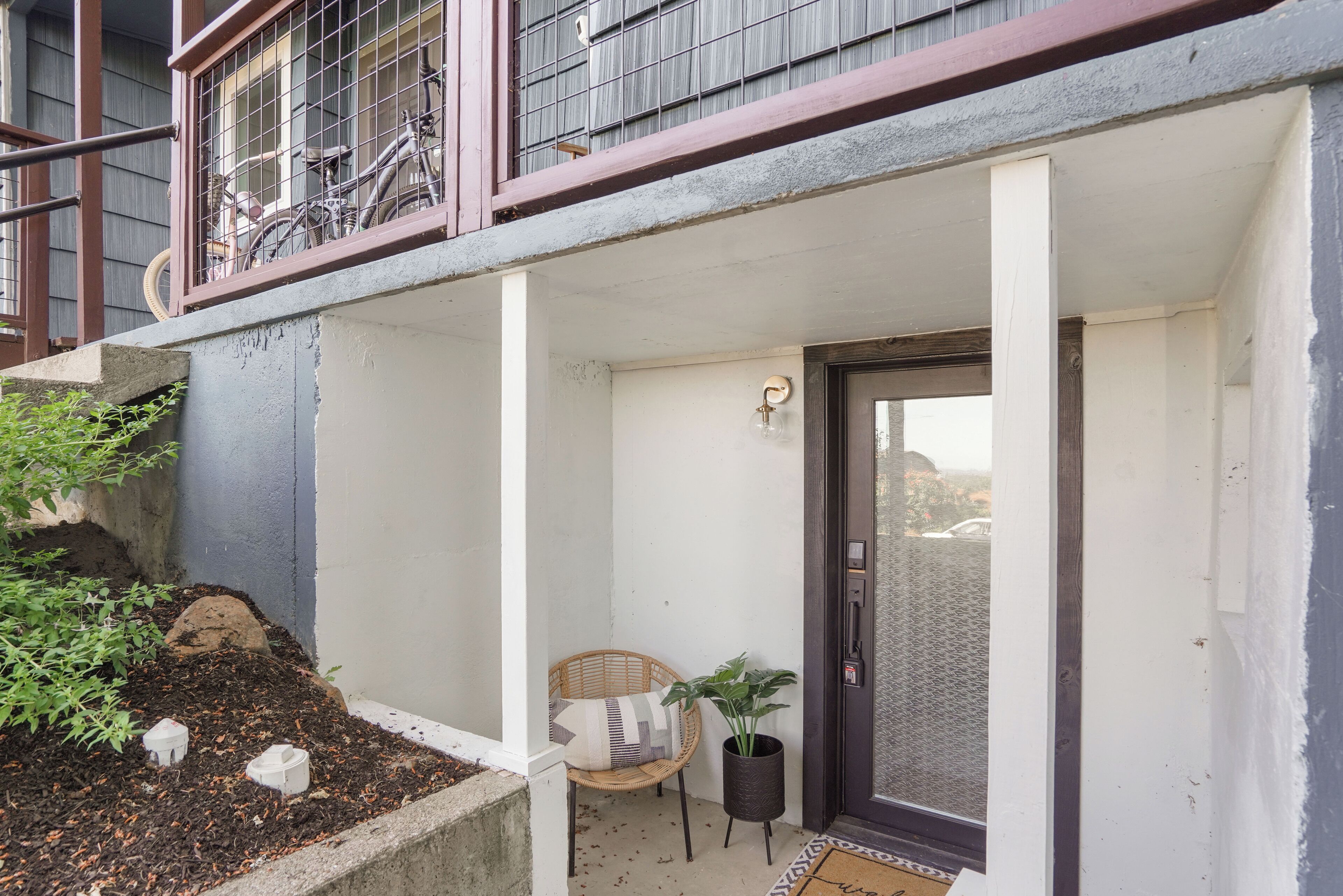 Cozy Basement: 1bedroom + Studio & Office in Salem