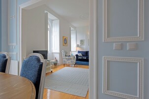 Deluxe Apartment, Terrace, City View | Dining room