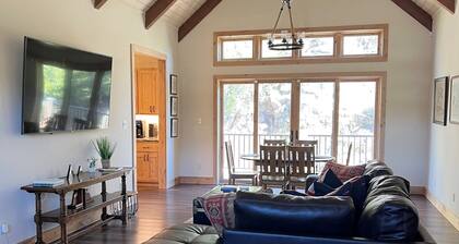 Bristol Mountain Cabin