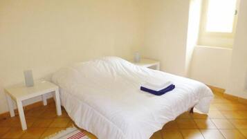 2 soveværelser, gratis Wi-Fi, sengetøj