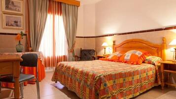 Desk, free WiFi, bed sheets