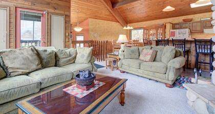 Alaskan Cabin Escape with Hot Tub!