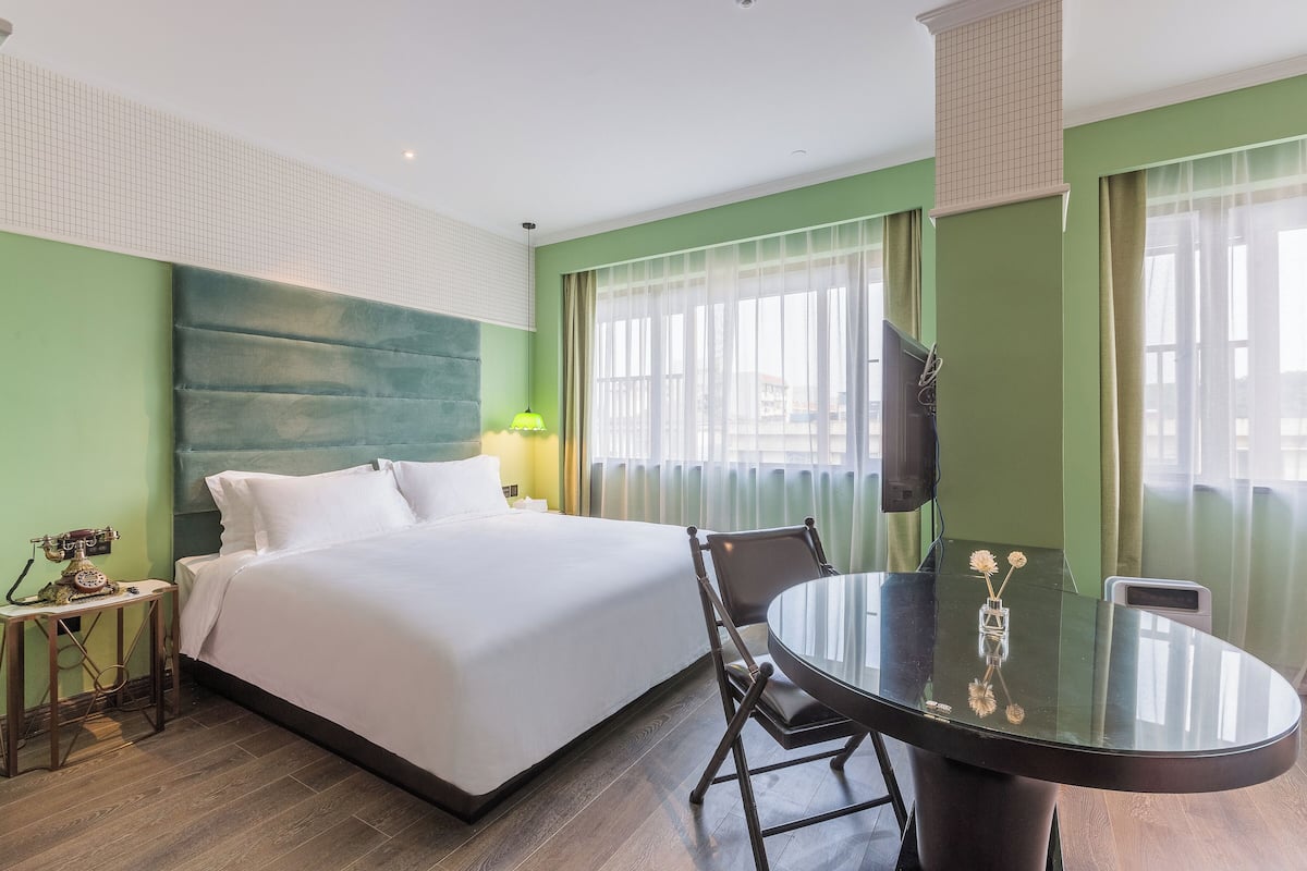Habitación romántica | 1 habitación, ropa de cama de alta calidad y edredón