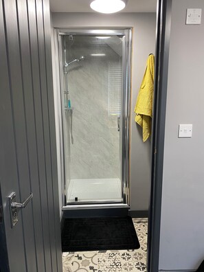 Standard Single Room | Bathroom