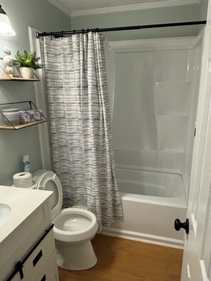 Douche, serviettes fournies