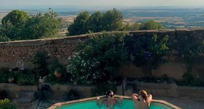 16th century palace house in the Natural Park of Sierra de Guara