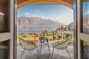 Apartment, Lake View | 1 bedroom, iron/ironing board, free WiFi, bed sheets