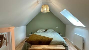 2 chambres, lit parapluie, Wi-Fi, draps fournis