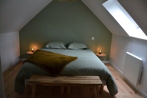 2 chambres, lit parapluie, Wi-Fi, draps fournis