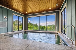 Piscine couverte