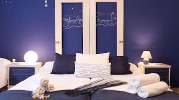 7 dormitorios, tabla de planchar con plancha, ropa de cama