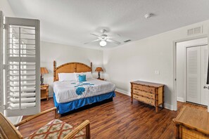 4 soverom, strykejern/-brett, reiseseng for barn og wi-fi