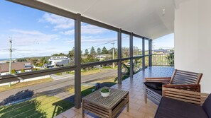 Property grounds - Seas the Day - Pet Friendly - Ocean Views (Culburra Beach)