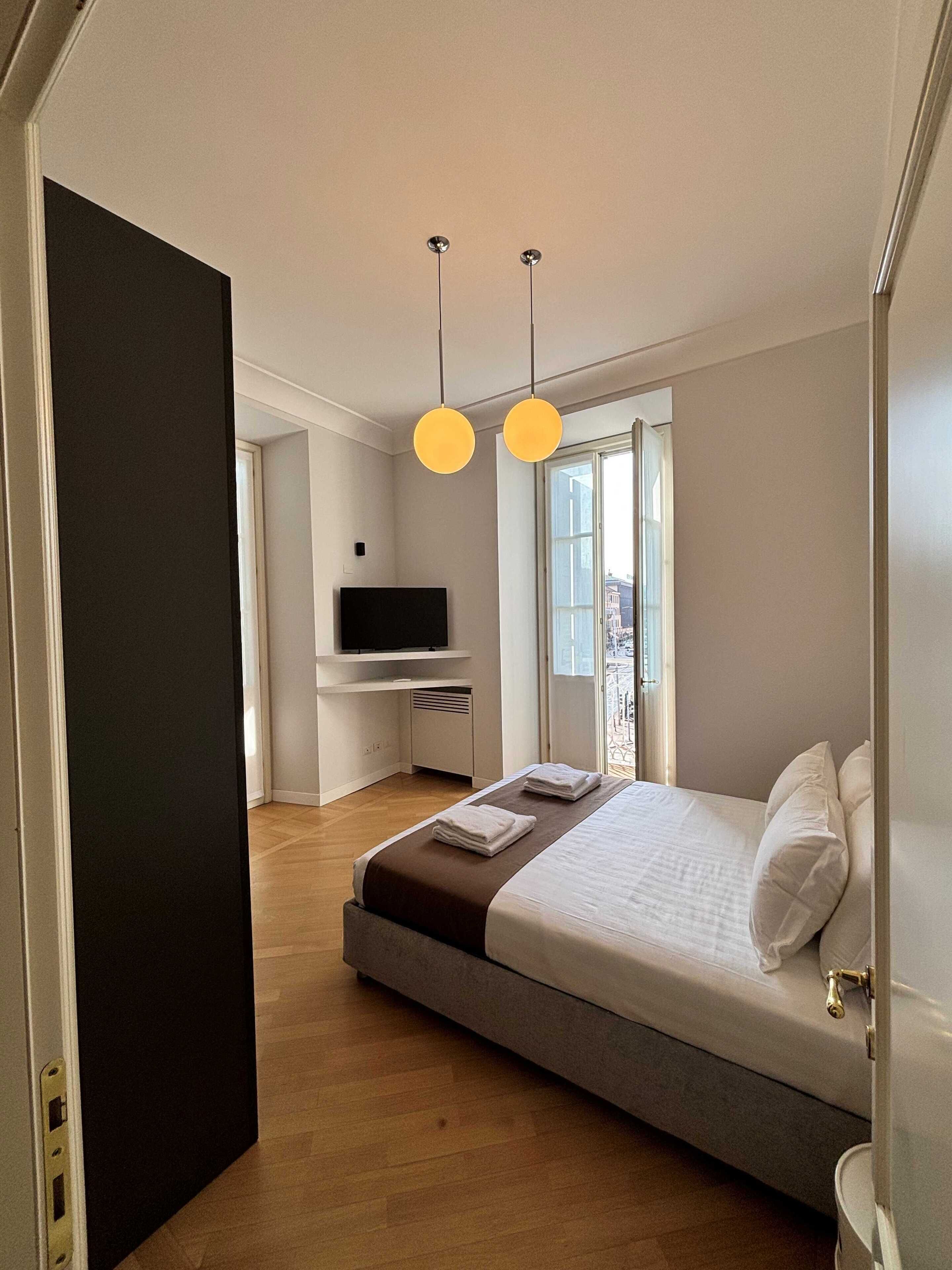 Suite Rossini 11 | In-room safe, blackout drapes, iron/ironing board, free WiFi