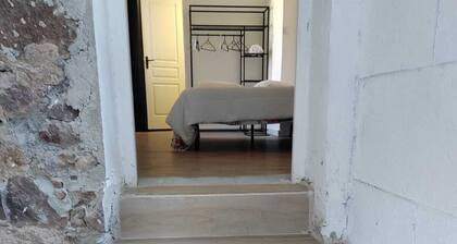 Provencal house for 14 sleeps with private garden. Perfect for family gatherings