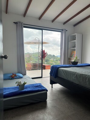 Family Villa | 4 bedrooms, desk, free WiFi