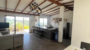 Vila Keluarga | Area keluarga | TV layar datar