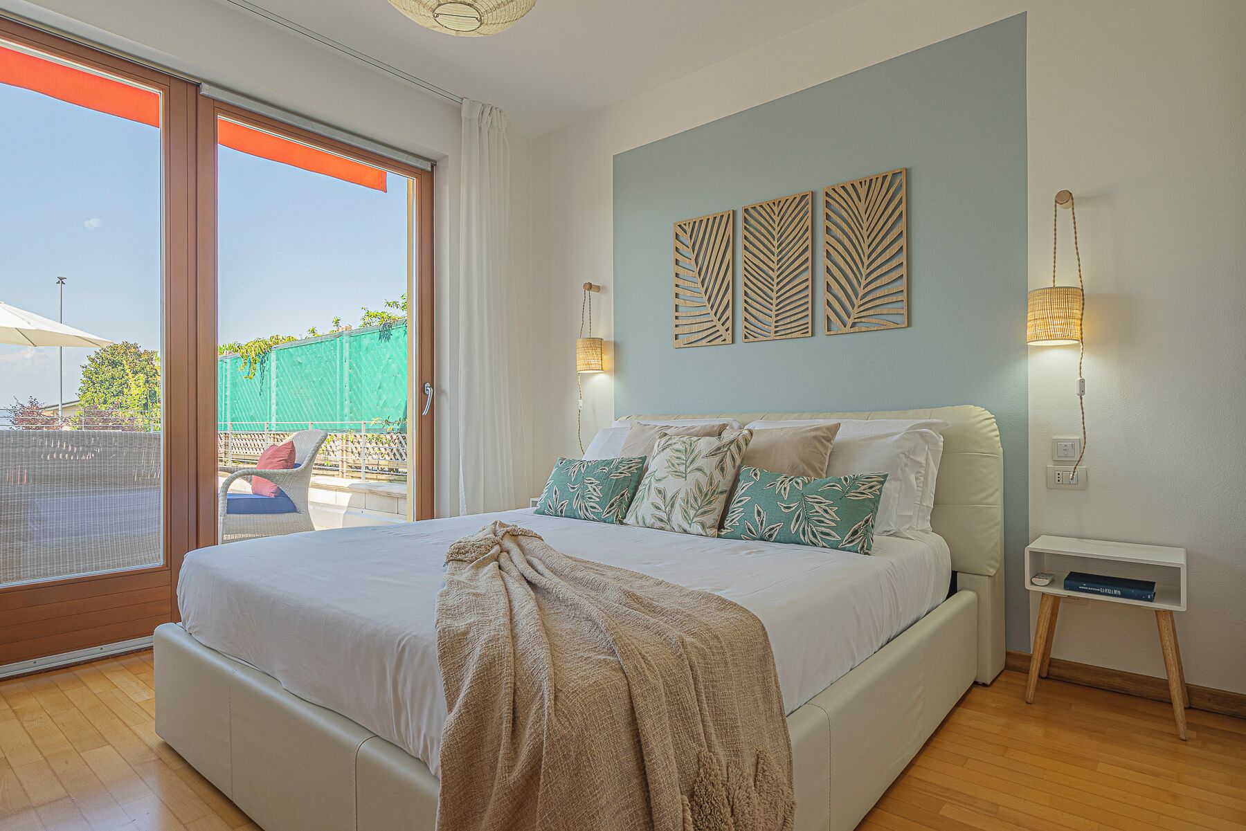 2 bedrooms, iron/ironing board, free WiFi
