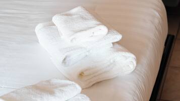 Chambre Quadruple | Bureau, Wi-Fi gratuit