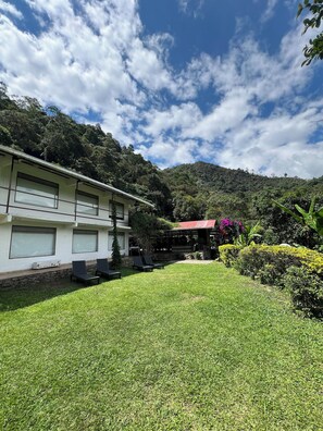 Front of property - Oassis Conexion Sin Fronteras (San Francisco)