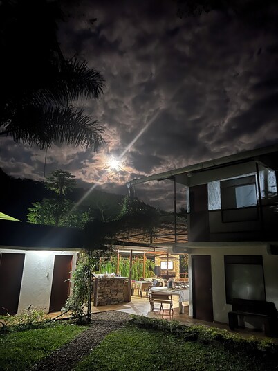 Oassis Conexion Sin Fronteras