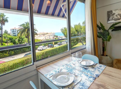 Balcis Apartment by Hello Homes Sitges