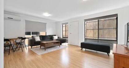 The Station – Mornington