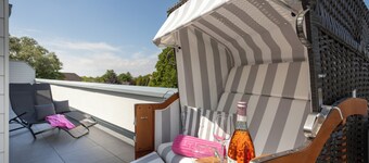 Penthouse 18 - Enjoy the view. Modern. Balcony. Comfort.