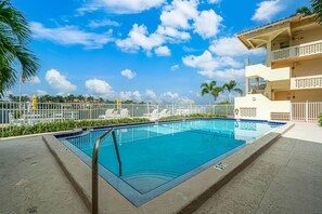 Pool - Walk to Ft Lauderdale beach - Water Views & Pool (Fort Lauderdale)